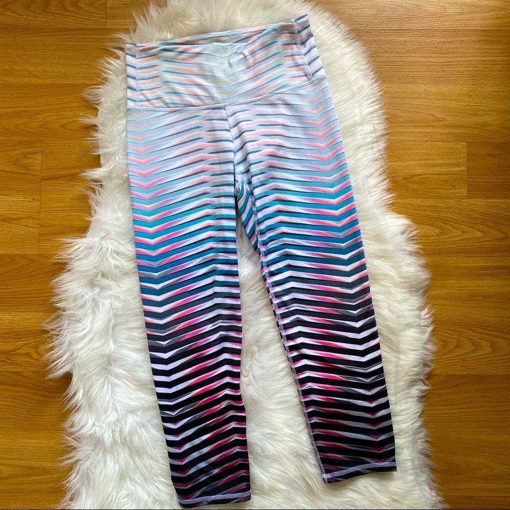 Athleta Leggings Crop Capri multicolor Print Size XS